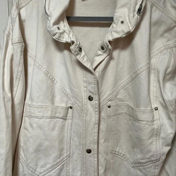 ANDY JOHNS 90’s Vintage White DenimJacket with Relaxed Fit and Snap Buttons